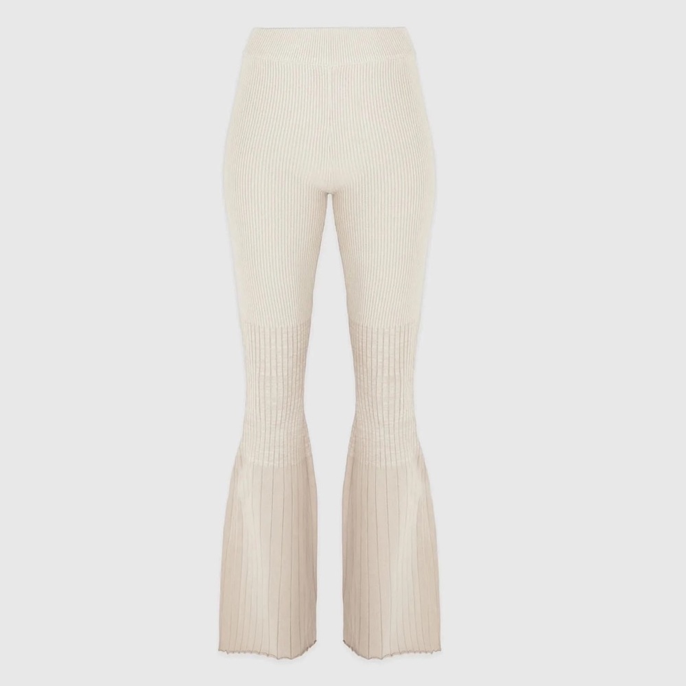 Manière de Voir Set - Beige Ribbed Contour Crop Top & Ombré Flared Leggings - Picture 12 of 15